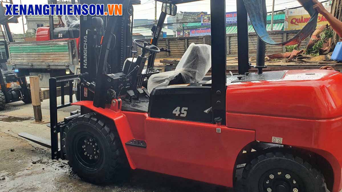 Xe nâng dầu 4.5 dòng A