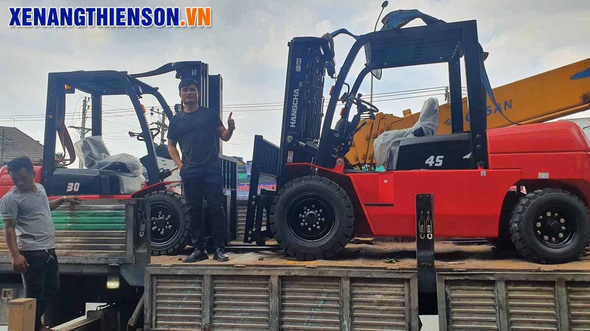 Xe nâng dầu 4.5 dòng A