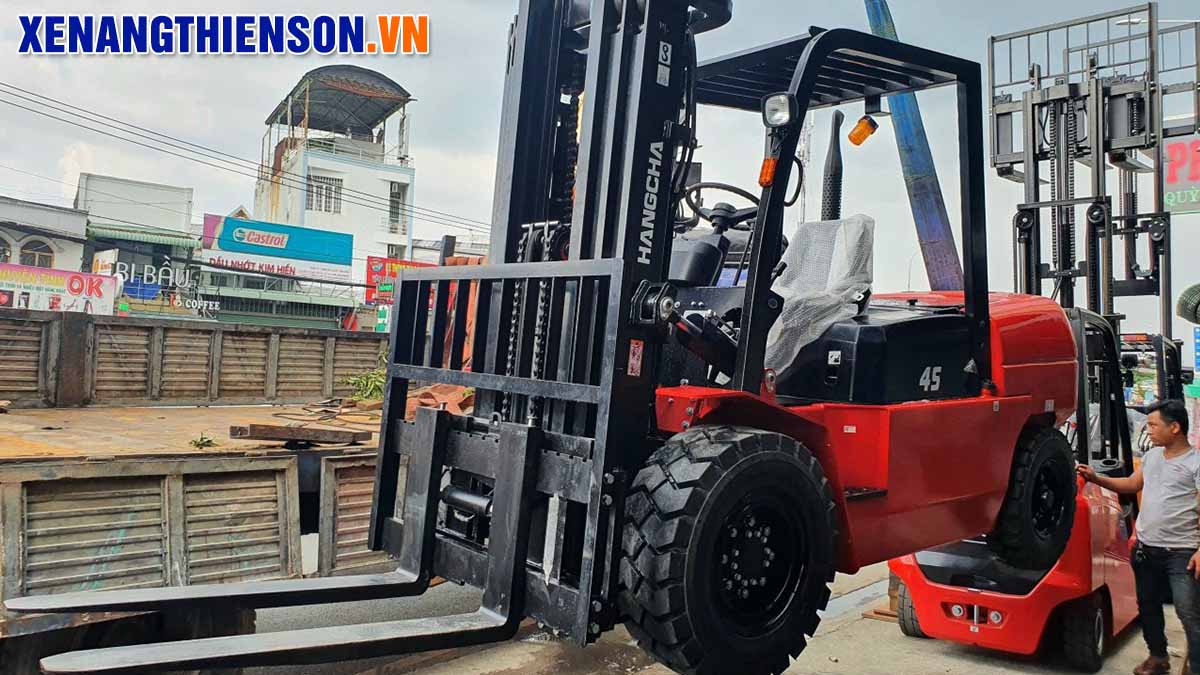 Xe nâng dầu 4.5 dòng A