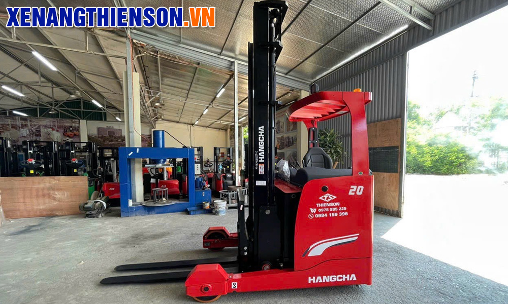Xe nâng Reachtruck 2 tấn Acid