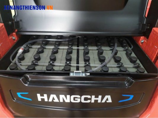 Hình ảnh pin axit chì trên xe nâng