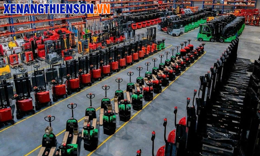Một số loại xe nâng khác nhau