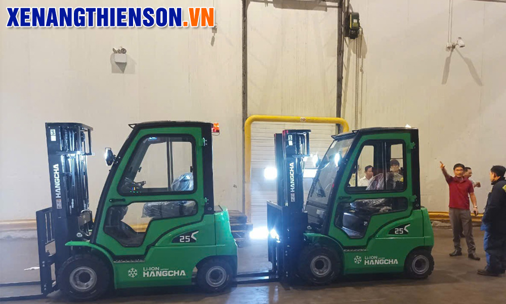Xe nâng sử dụng trong kho lạnh âm 25-30 độ C