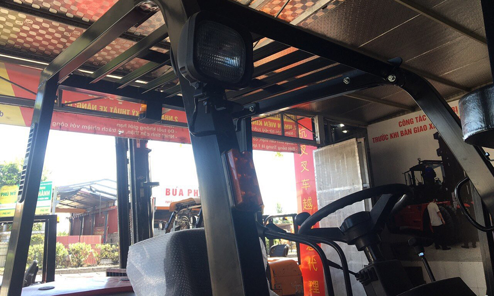 xe nâng dầu 5 tấn dòng A