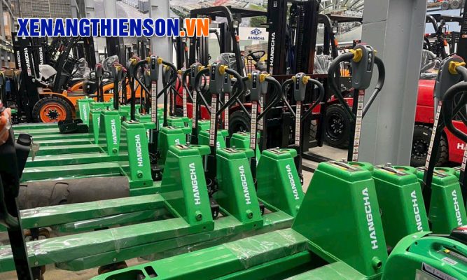 Xe nâng tay điện thấp