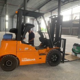 Xe nâng điện tại Hà Nam| Mới 100%, bảo hành 5 năm 10.000 giờ.