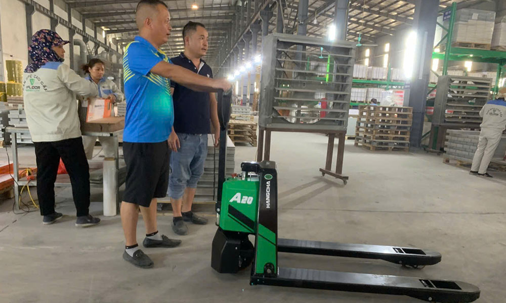 Xe nâng tay tại Bắc Ninh: Mới 100%, GIÁ RẺ [Sẵn hàng]