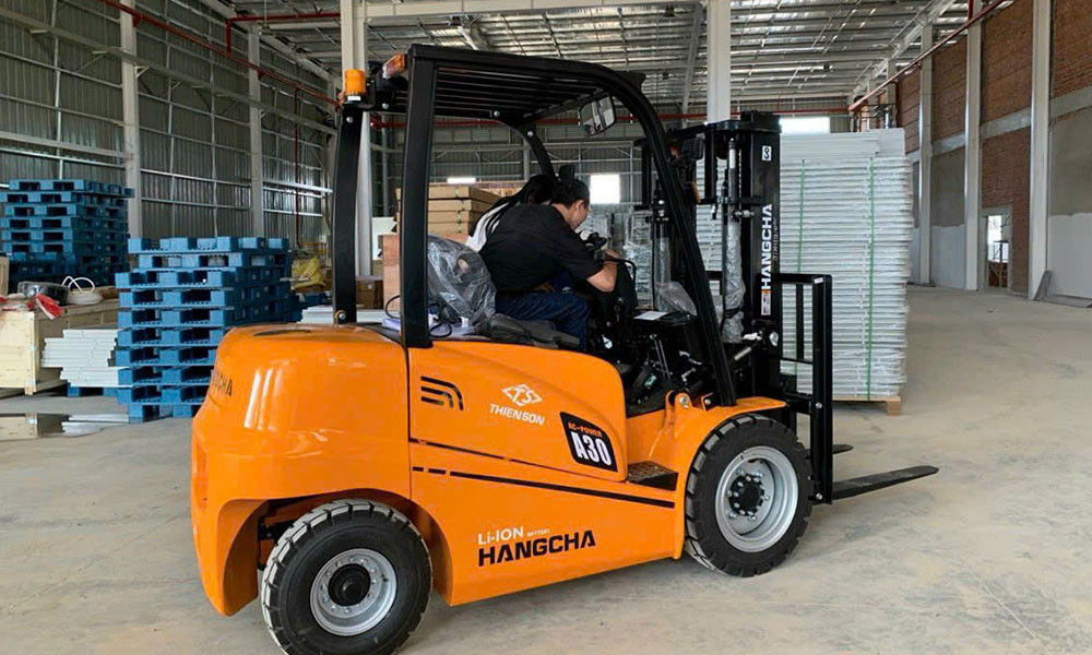 Giá xe nâng điện tại Ninh Bình
