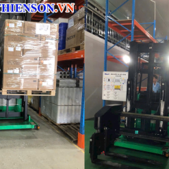 Xe 3D vận hành trong kho
